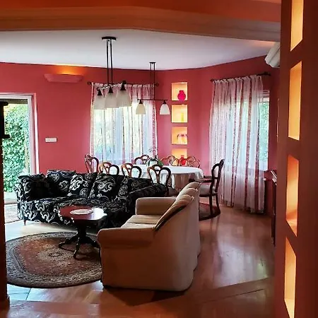 Villa W Korniku - Blisko Poznania Kórnik