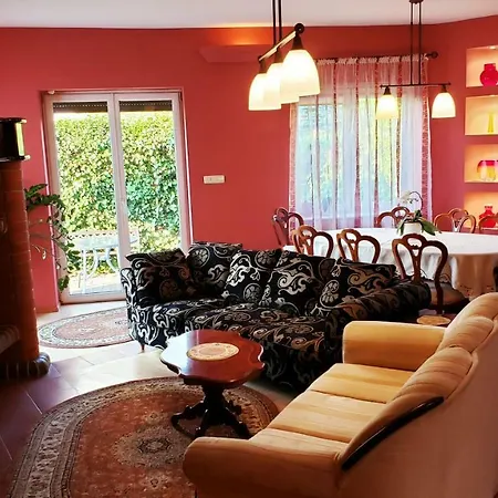 W Korniku - Blisko Poznania Villa *