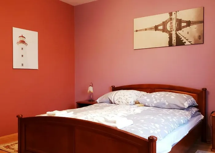 Villa W Korniku - Blisko Poznania Kornik