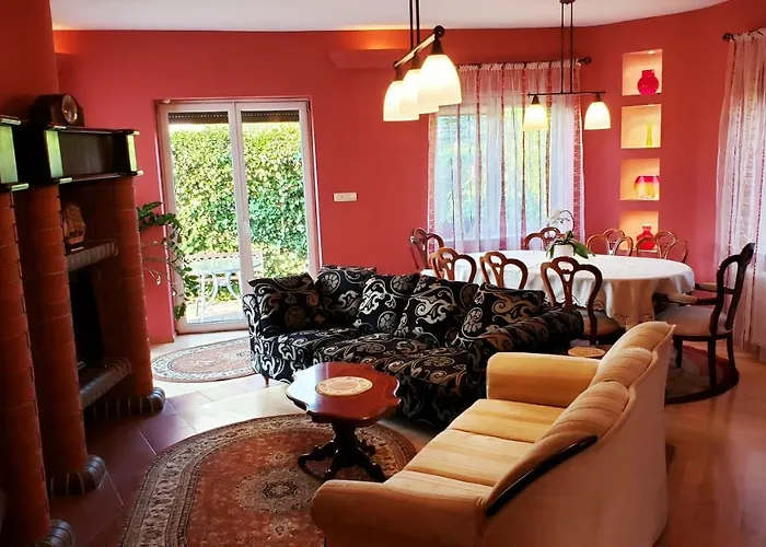 W Korniku - Blisko Poznania Villa *